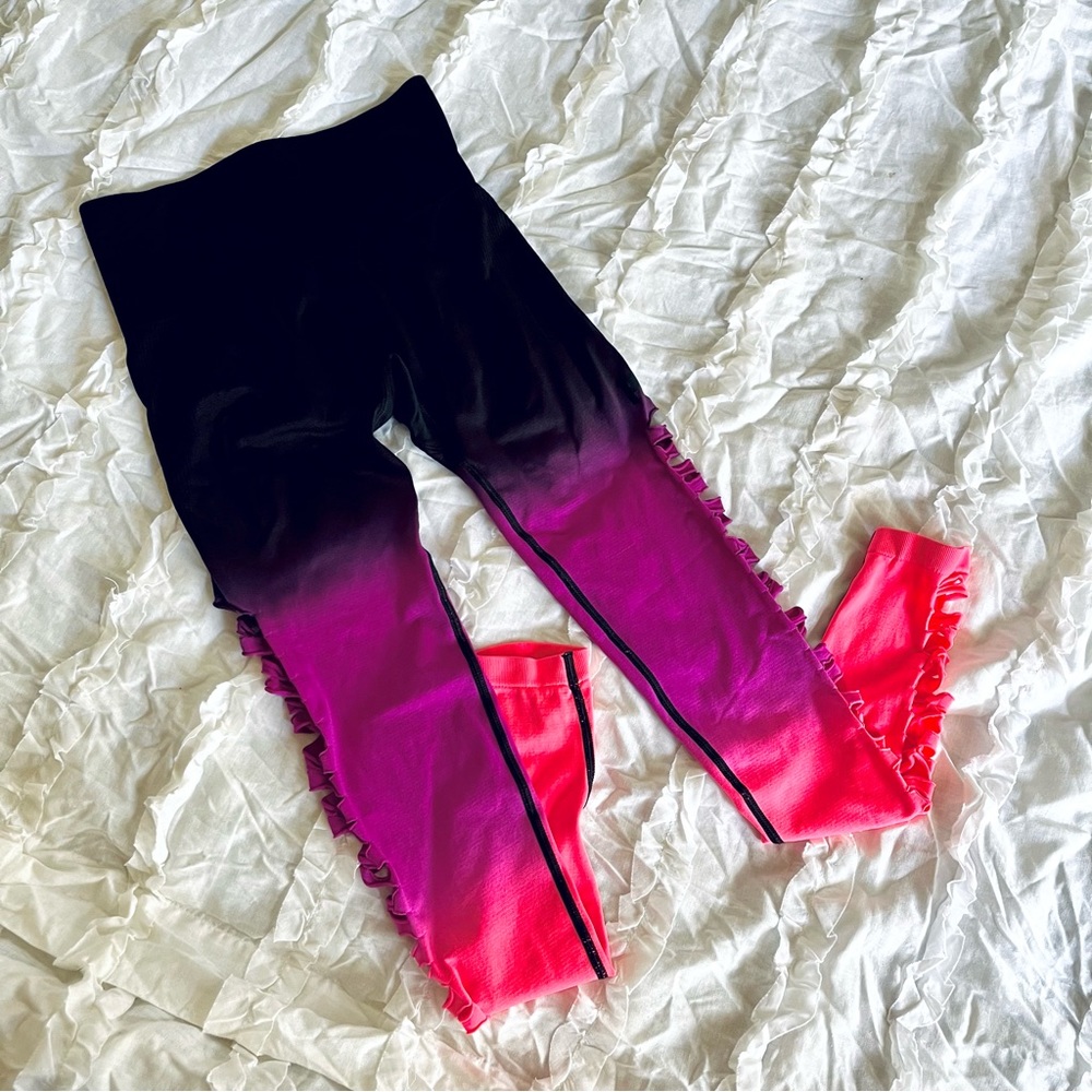 PINK Victoria’s Secret Cool & Cute Leggings